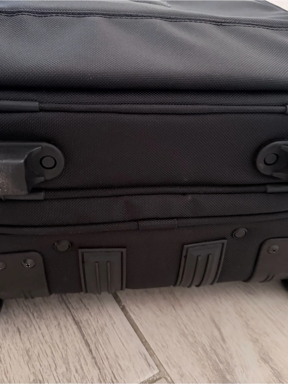 PATHFINDER Computer Carry on Professional Business Bag weekend wheels Ballistic